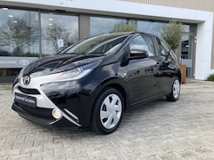 Toyota Aygo - 1.0 VVT-i x-play | Camera/BlueTooth