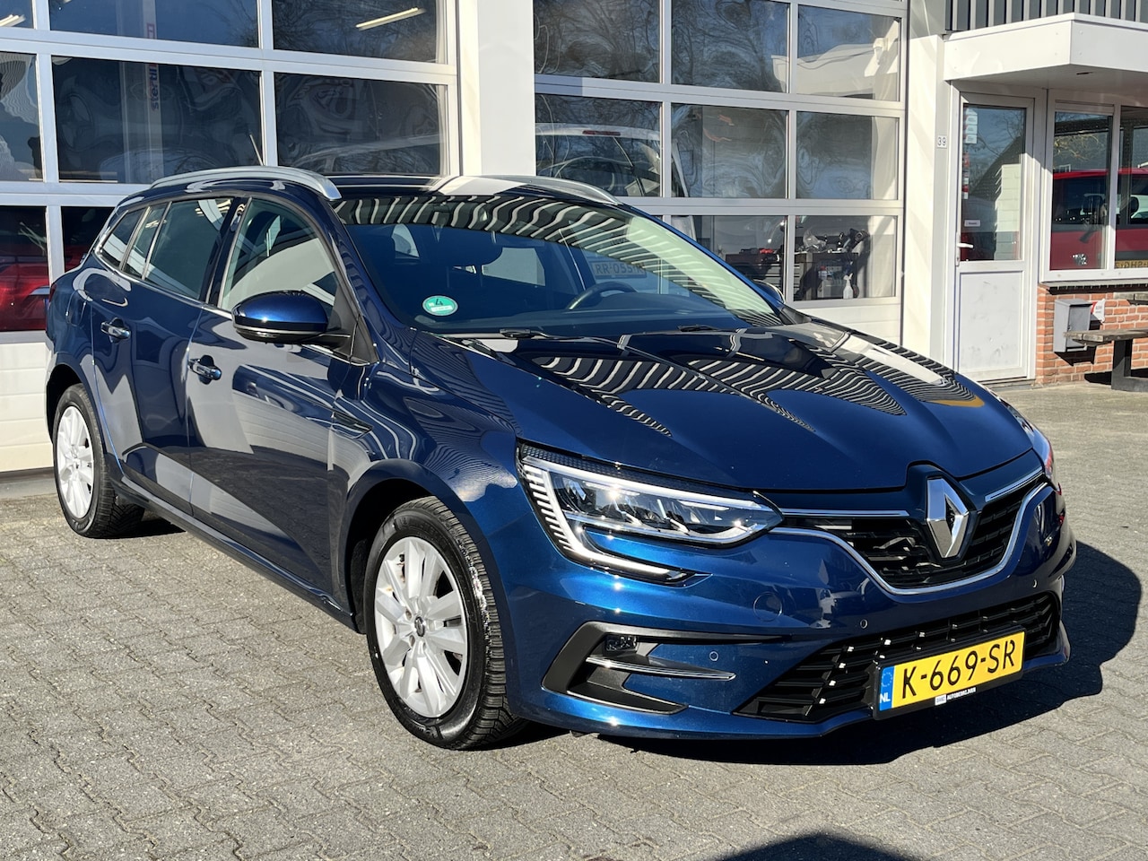 Renault Mégane Estate - 1.3 TCe Business Zen 140pk Automaat 7 traps - AutoWereld.nl