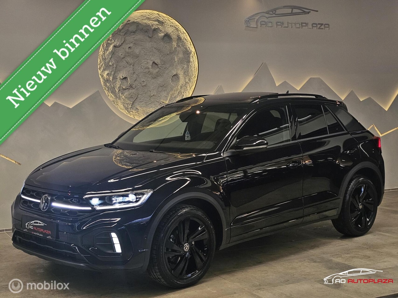 Volkswagen T-Roc - 1.5 TSI 3x R-Line Panorama/Leder/Memory/Keyless - AutoWereld.nl