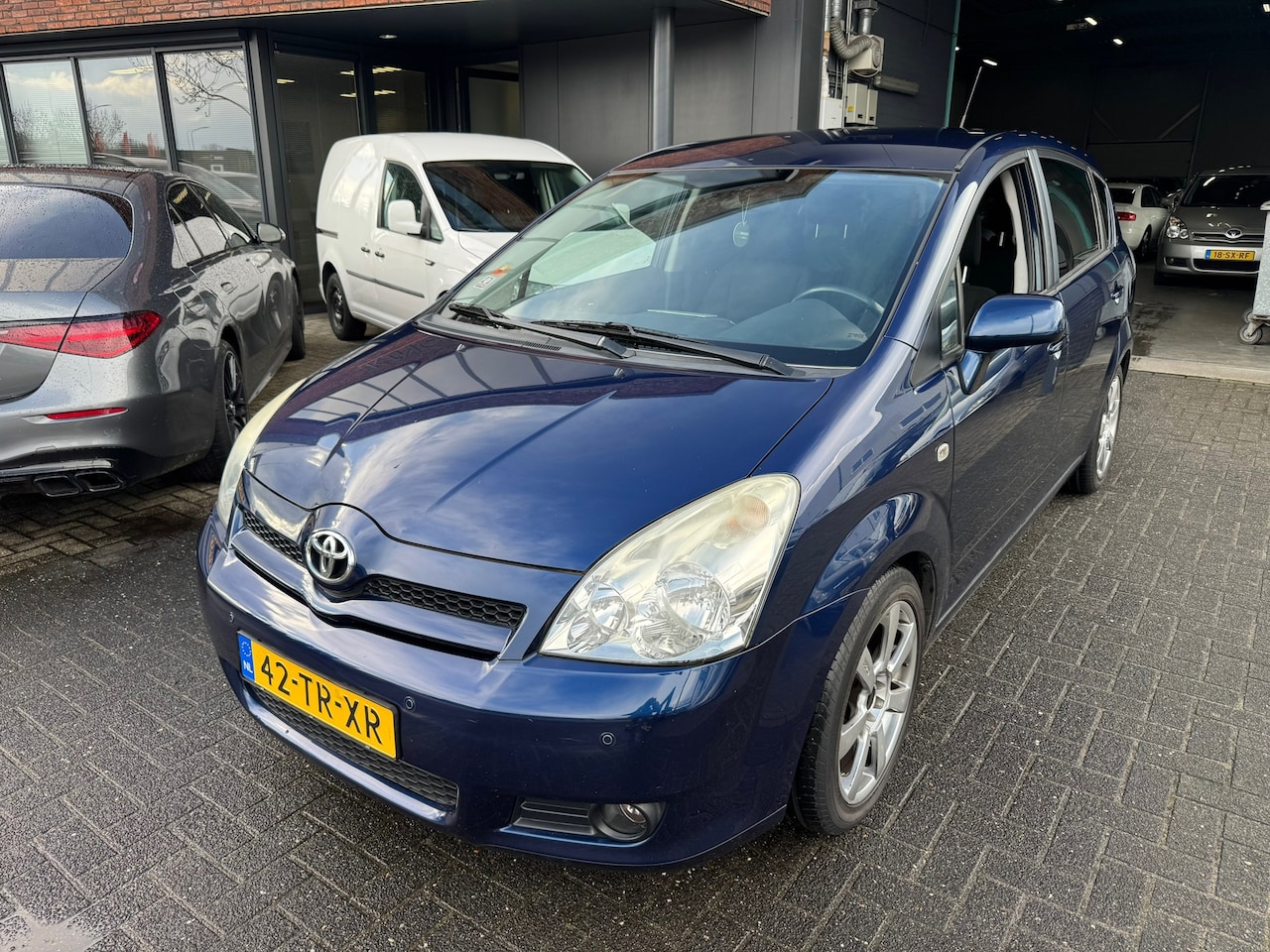 Toyota Verso - 1.8 VVT-i Dynamic 7PERS AUTOMAAT CLIMA CRUISE PARKEERSENSOREN - AutoWereld.nl