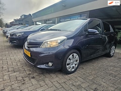Toyota Yaris - 1.3 VVT-i Aspiration | 2E EIGENAAR | 12MND GARANTIE | CAMERA | AIRCO | ELEC RAMEN |