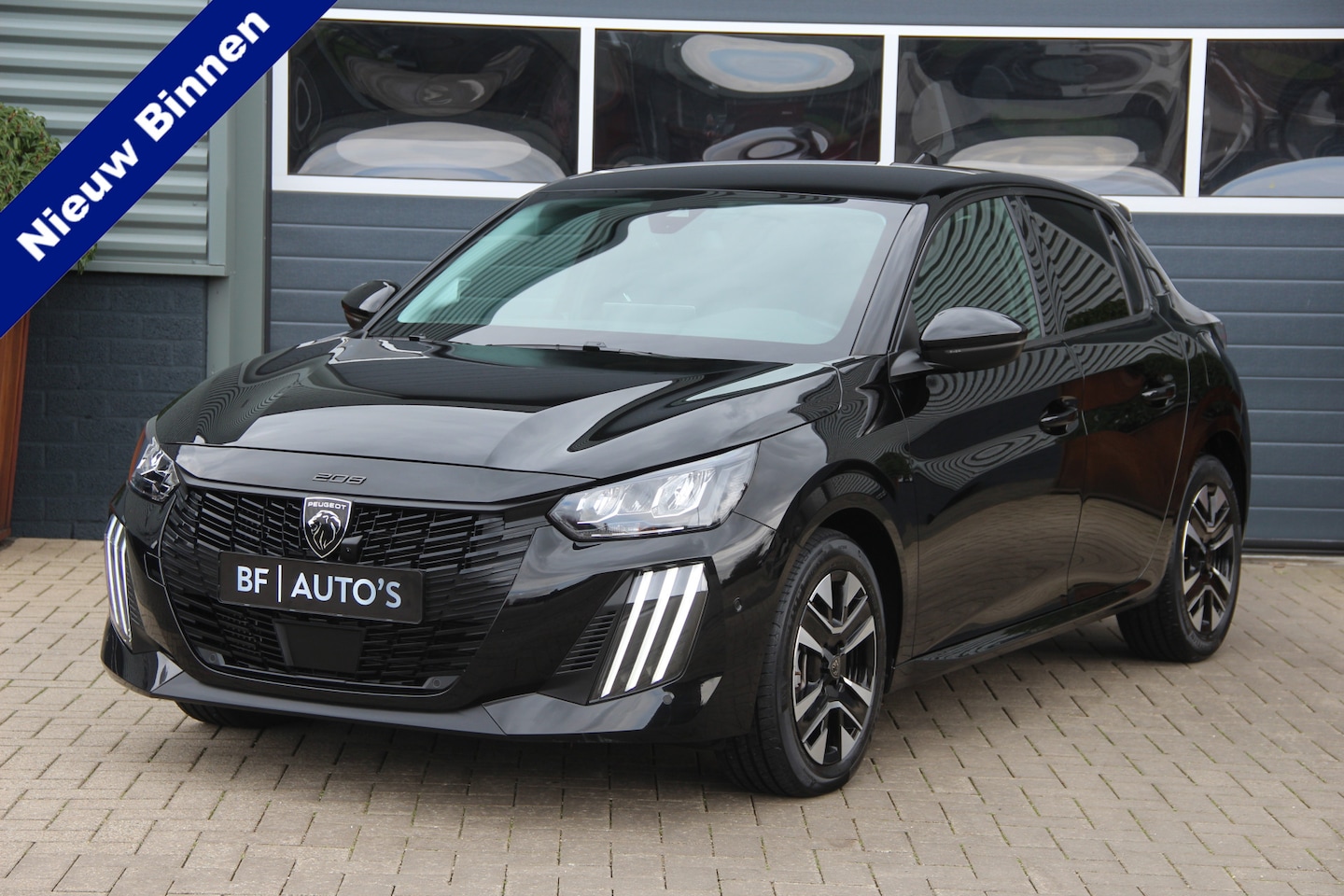 Peugeot 208 - 1.2 Hybrid 110 e-DCS6 Allure 110Pk Aut | 360 Camera | Navi | Dig. Cockpit | Cruise | Andro - AutoWereld.nl