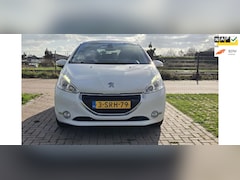 Peugeot 208 - 1.2 VTi Allure |PANO DAK|NIEUWE APK 03/27