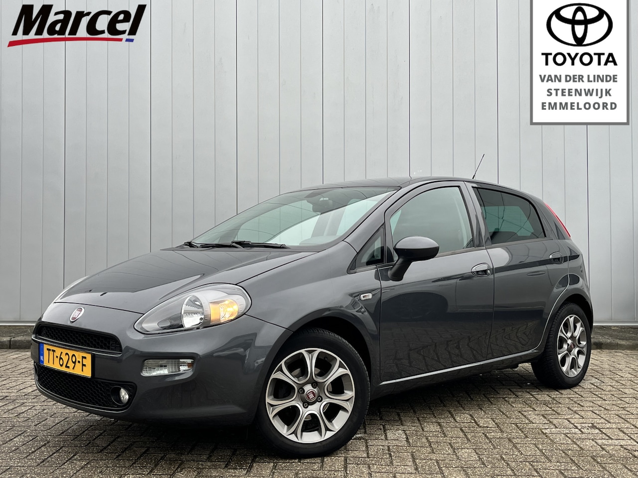 Fiat Punto Evo - 0.9 TwinAir Sempre NL Auto Dealer Onderhouden Navigatie Cruise Control airco - AutoWereld.nl