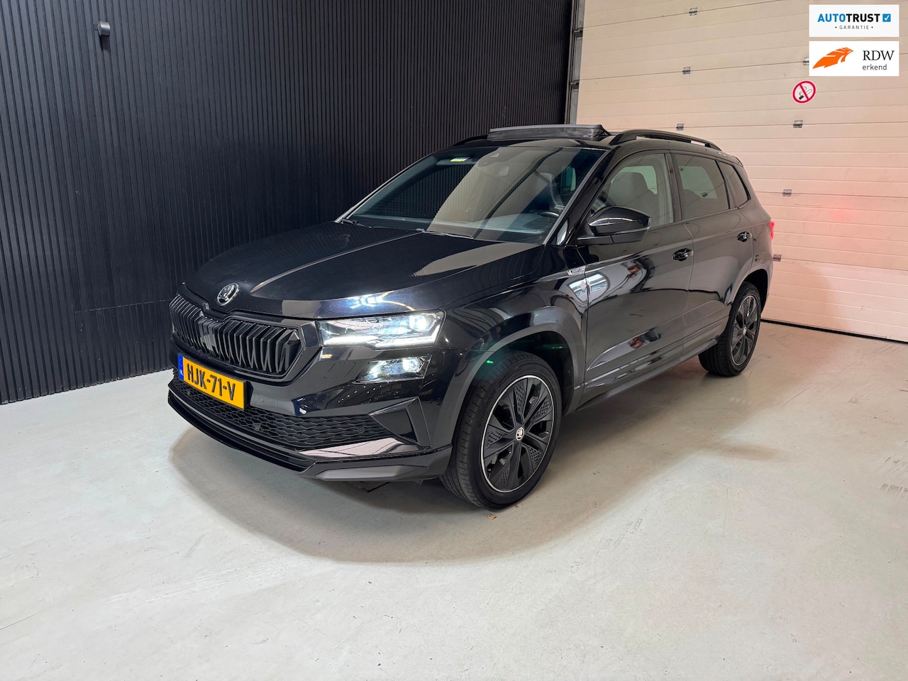 Skoda Karoq - 1.5 TSI sportline panoramadak automaat - AutoWereld.nl