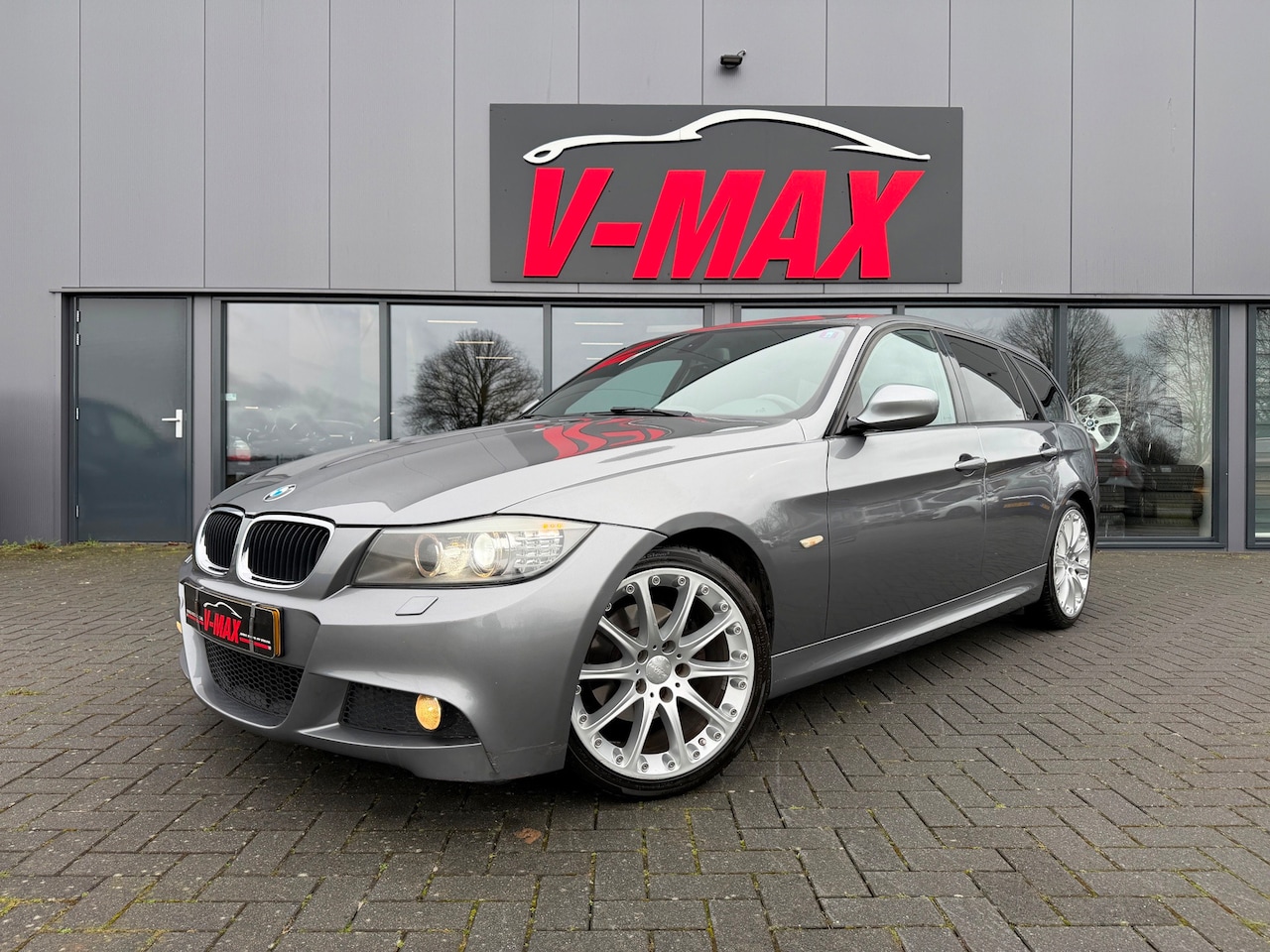 BMW 3-serie Touring - 318i 2.0 AUT M-Sport Xenon NaviProf Alcantara - AutoWereld.nl
