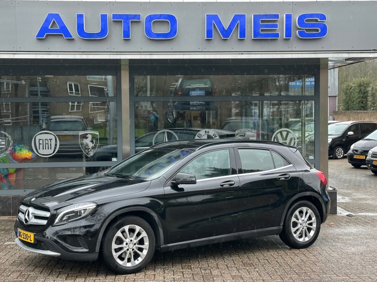 Mercedes-Benz GLA-Klasse - 180 Lease Edition Plus Automaat Navi Camera panorama Cruise Trekhaak - AutoWereld.nl
