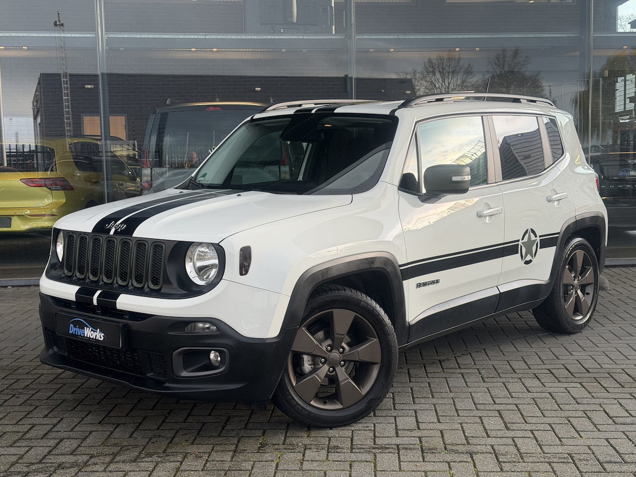 Jeep Renegade - 1.4 MultiAir Longitude | Automaat | 18" | Winter-pakket | Trekhaak | Interesse in een bezi - AutoWereld.nl