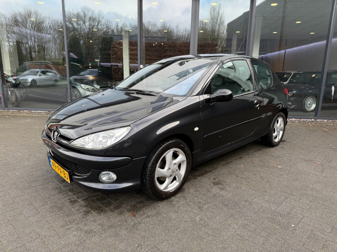 Peugeot 206 - 1.6-16V Griffe 1.6-16V GRIFFE,Vol Leer,Climate,Elekt Pakket,LMV,APK 2027 - AutoWereld.nl