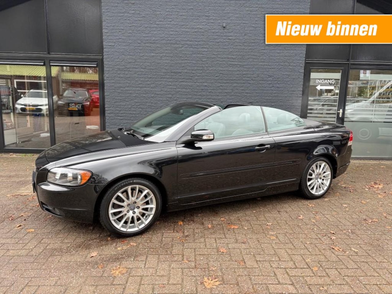 Volvo C70 - 2.4I MOMENTUM Automaat trekhaak - AutoWereld.nl