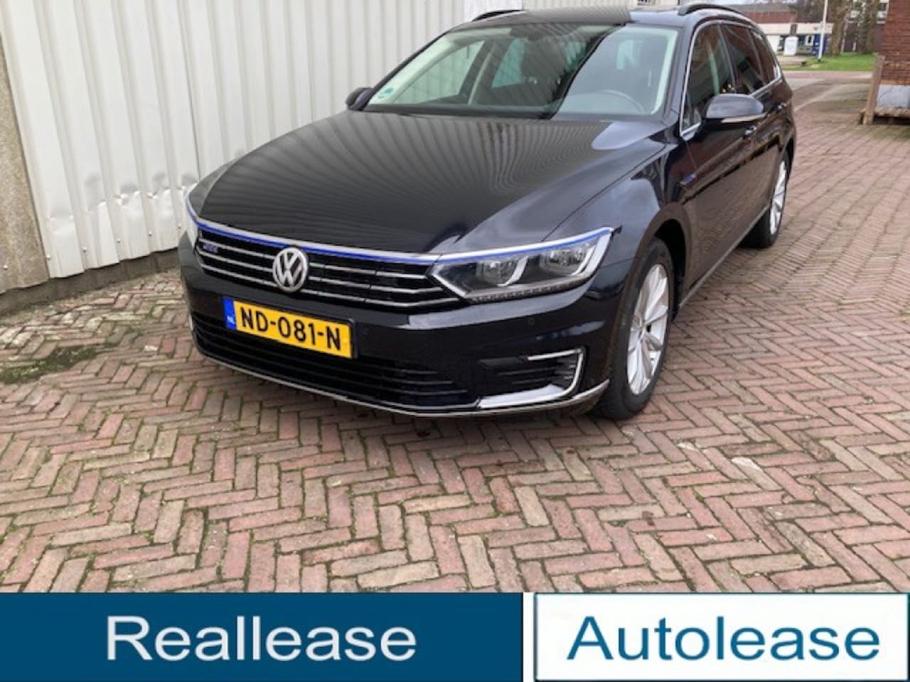 Volkswagen Passat - PHEV station 1e eigenaar navigatie cruise control lm velgen - AutoWereld.nl