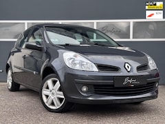 Renault Clio - 1.4-16V Dynamique Luxe Org NL | APK 01/2027