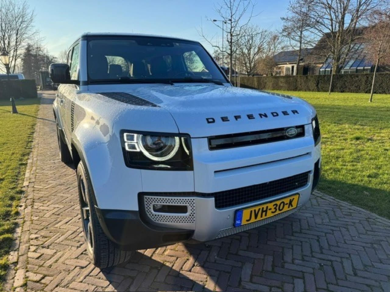 Land Rover Defender 110 - 110 P400e 221kW Aut.Luchtvering , schadevrij, dealeronderhouden. - AutoWereld.nl