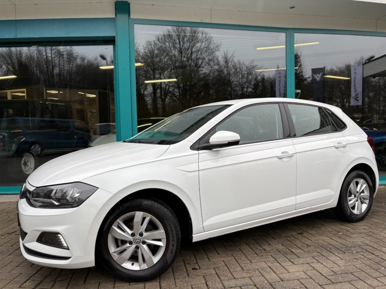 Volkswagen Polo - 1.0 TSI 95pk DSG CarPlay, Navi, LED, PDC, Bluetooth, 15Inch - AutoWereld.nl