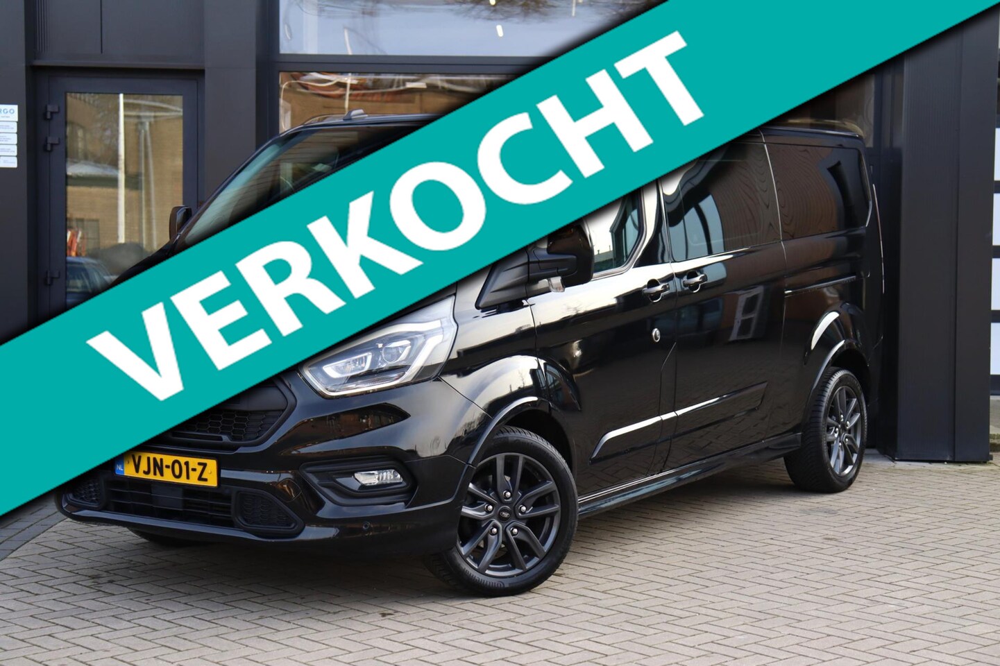 Ford Transit Custom - 320 2.0 TDCI L2H1 Sport | NAP | Eerste Eigenaar | Dealer Onderhouden | Dubbel Cabine | 185 - AutoWereld.nl