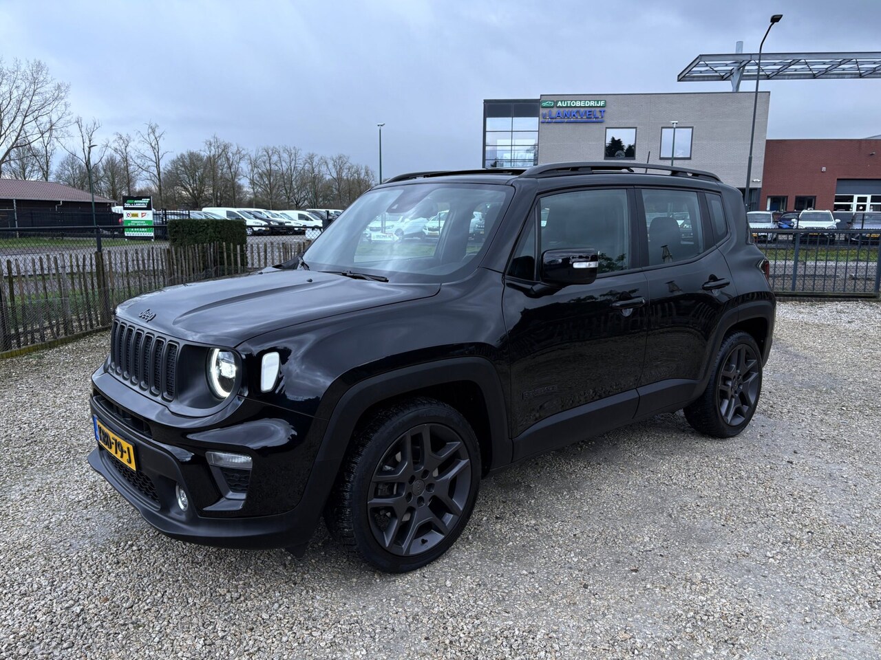 Jeep Renegade - 1.3T 151pk Automaat Freedom Schuifdak, Leder, LED - AutoWereld.nl