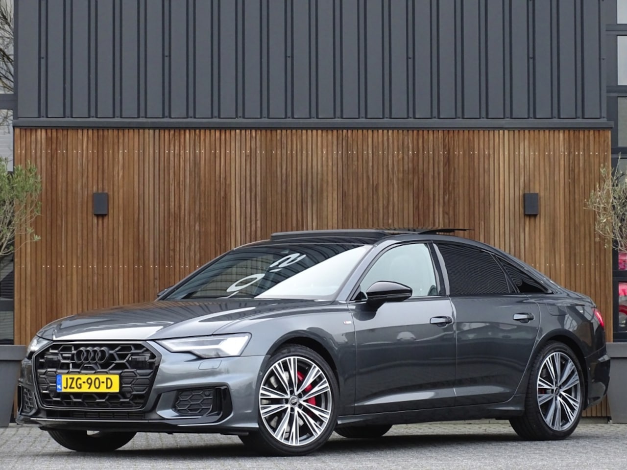 Audi A6 Limousine - Sedan 55 TFSI e 367PK quattro S line / 2024 / B&O / laser / 360° - AutoWereld.nl