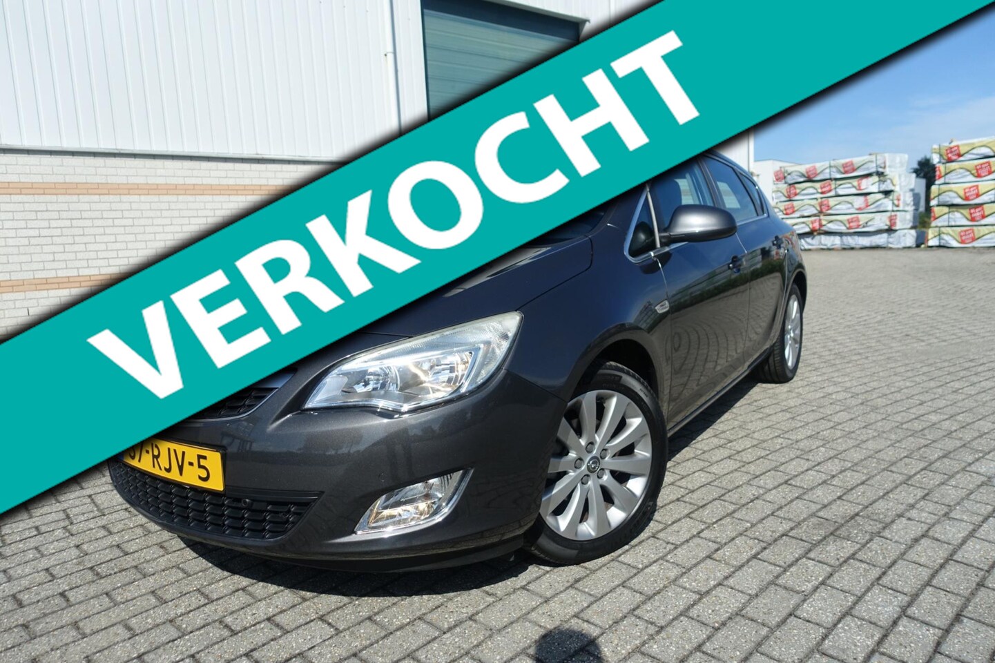 Opel Astra - 1.4 Turbo Cosmo - zeer nette auto - navi - lm velgen - 1/2 leder - AutoWereld.nl