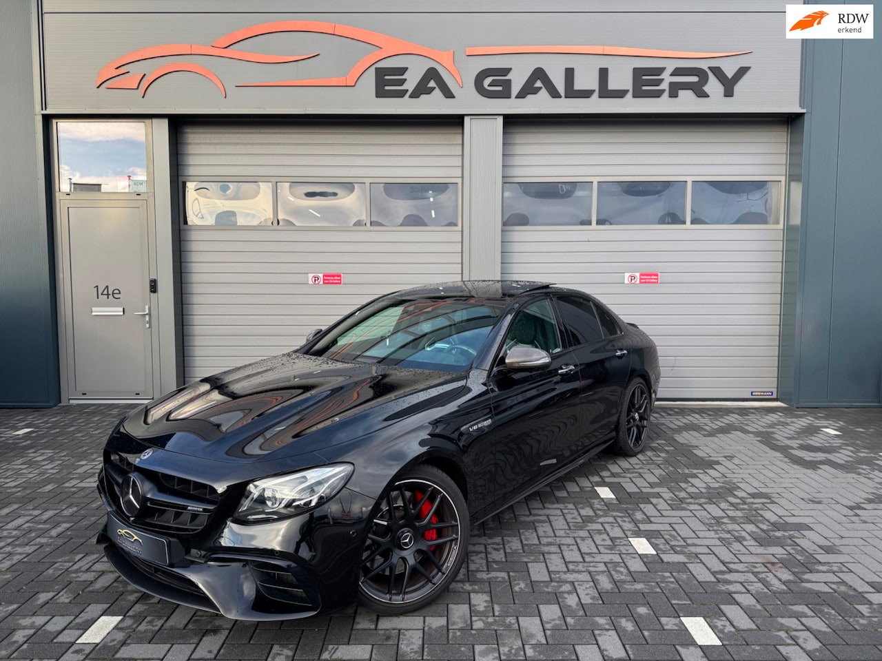 Mercedes-Benz E-klasse - AMG 63 S 4MATIC+ CARBON BOMVOL - AutoWereld.nl