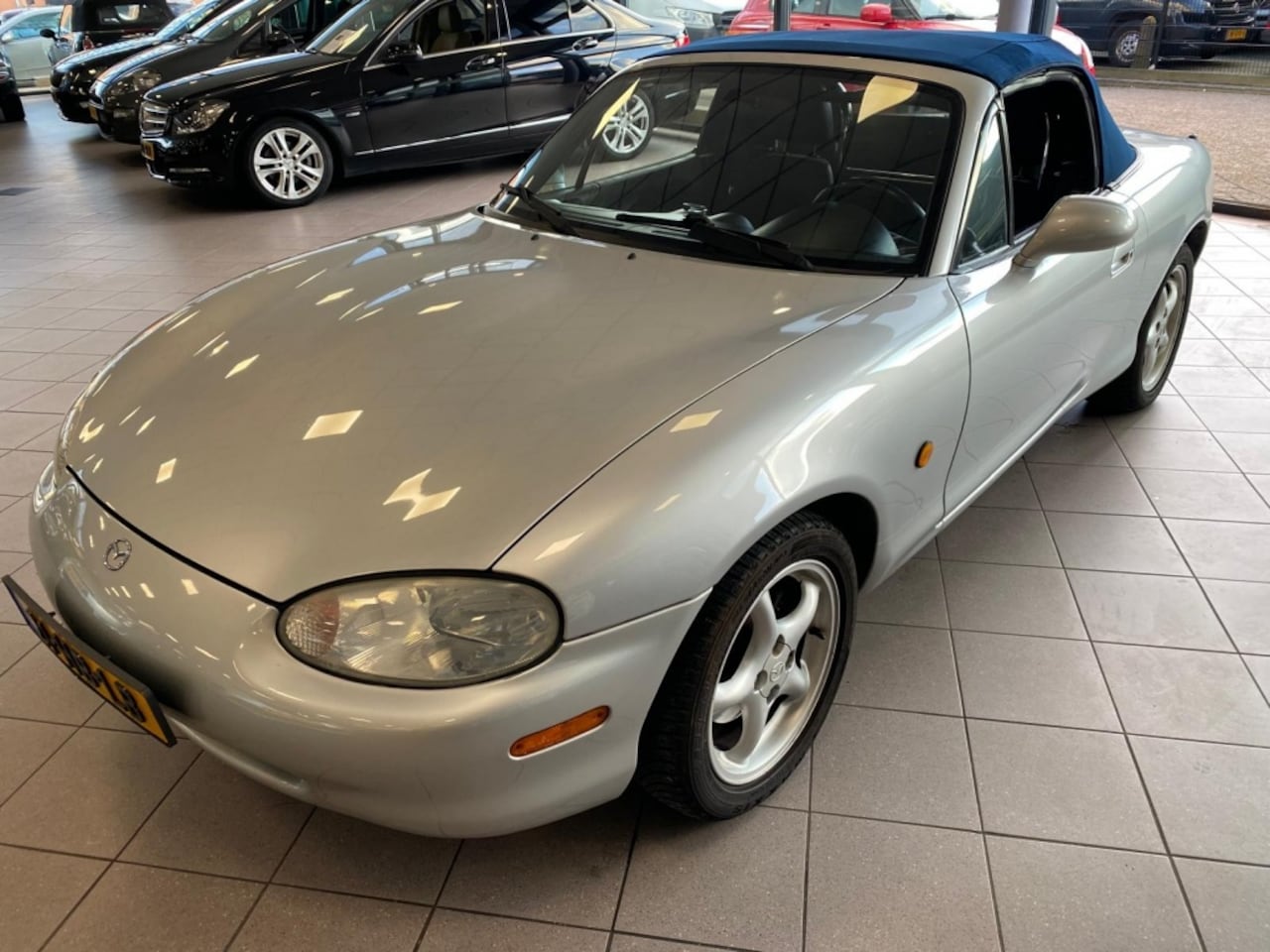 Mazda MX-5 - 1.6i Nette en Goed 0nderhouden APK 12-26 BJ 1999 !!! - AutoWereld.nl