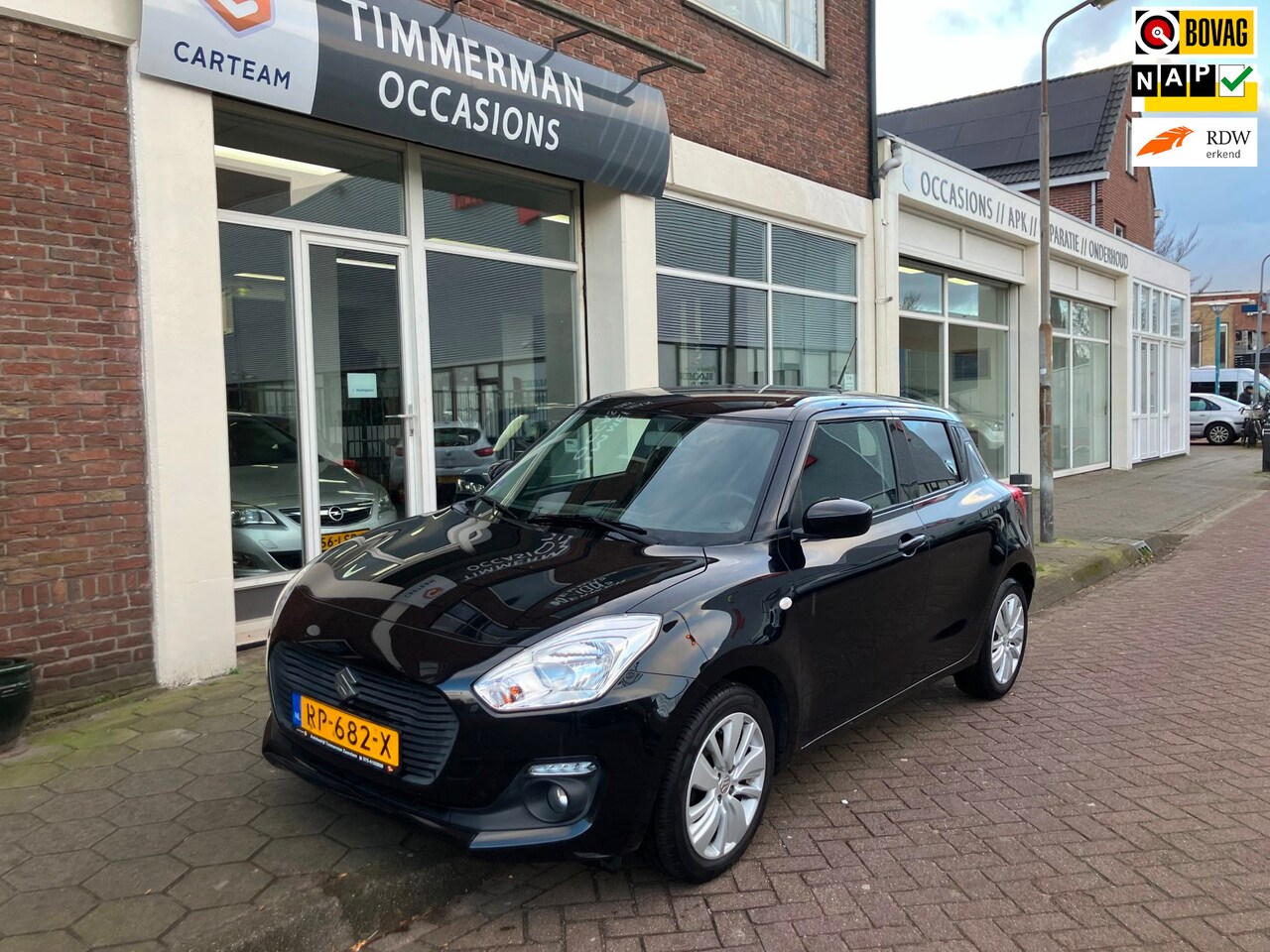 Suzuki Swift - 1.2 Select|1e eignr|Carplay|APK mrt 27 - AutoWereld.nl