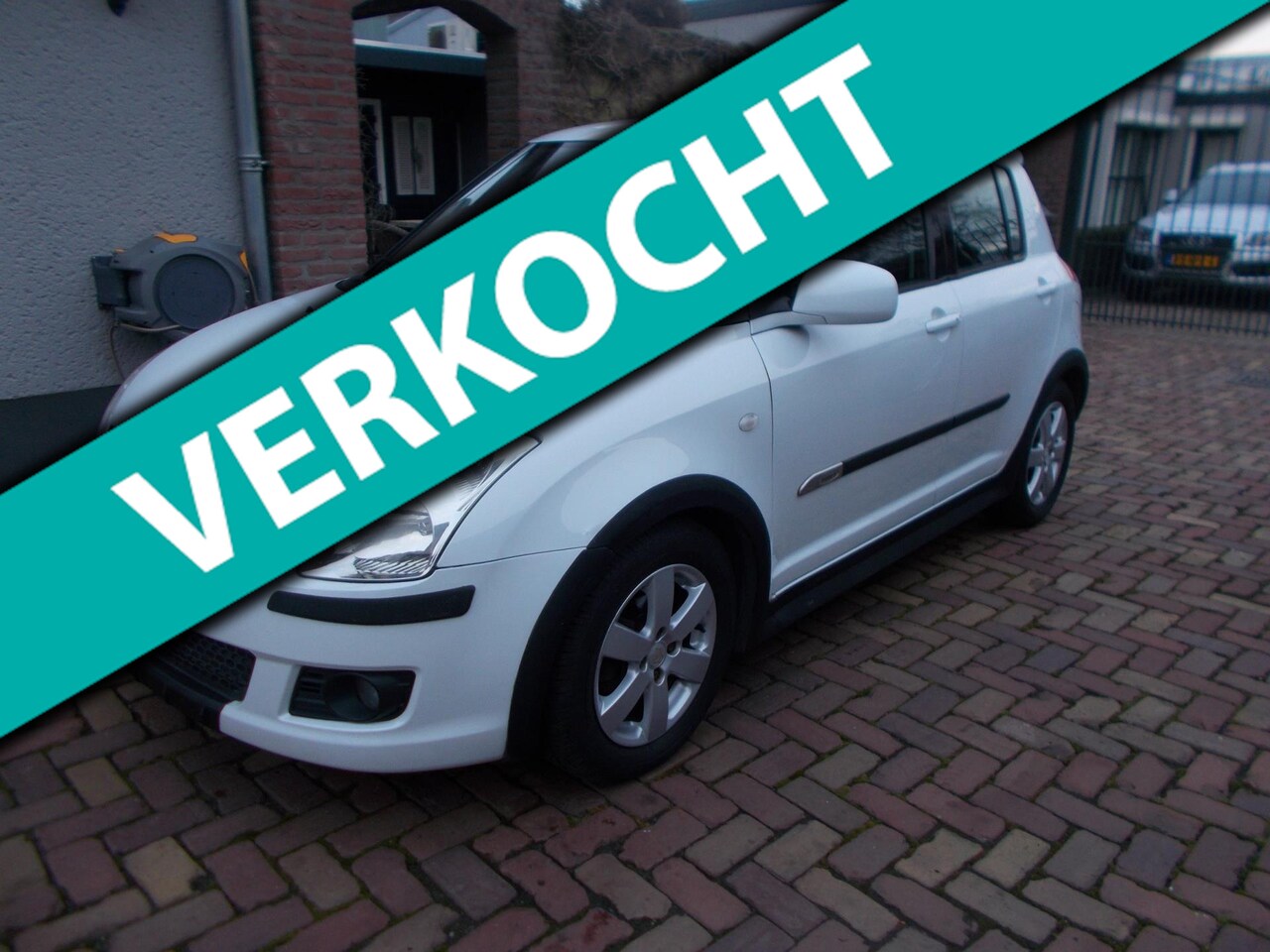 Suzuki Swift - 1.3 Bandit bj 2009 nwe apk nette auto - AutoWereld.nl