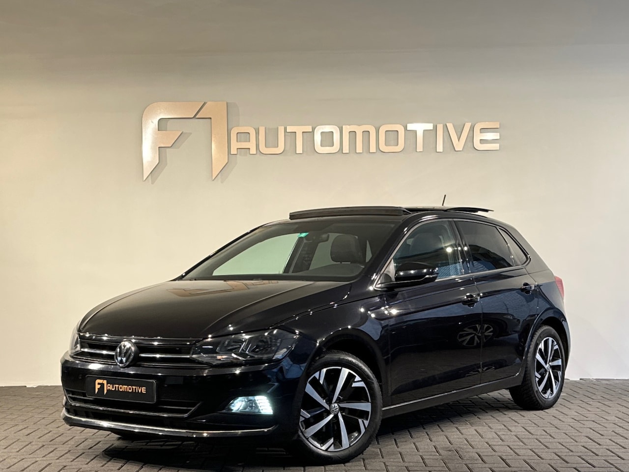 Volkswagen Polo - 1.0 TSI Pano|Keyless|Camera|CarPlay|Sfeer - AutoWereld.nl
