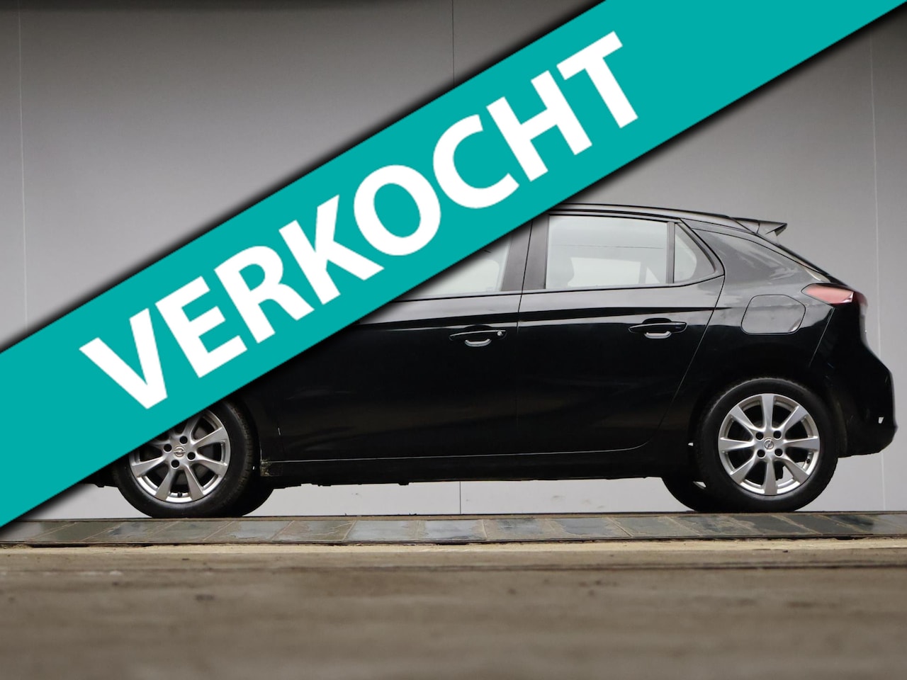 Opel Corsa - 1.2 Edition Sport (APPLE CARPLAY,NAVI,CAMERA,360 VIEW,PDC,CRUISE,LANE ASSIST,LED,SPORTSTOE - AutoWereld.nl