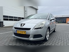 Peugeot 5008 - 1.6 VTi SR 7p