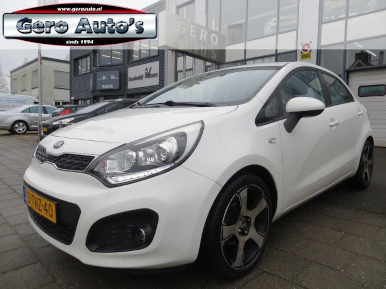 Kia Rio - 1.2 CVVT BusinessLine 5drs nl-auto ,airco,cruise c.trekhaak, lmv etc - AutoWereld.nl