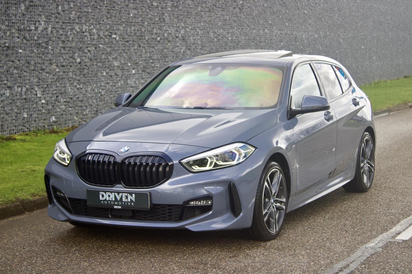 BMW 1-serie - 120i | M Sport - Pano - Camera - NL Auto - BTW - AutoWereld.nl