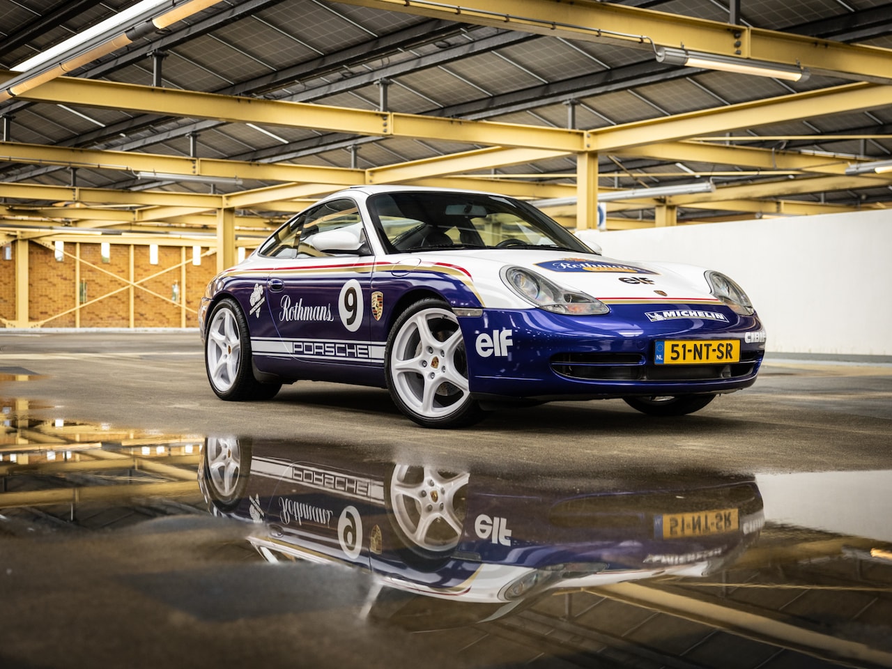 Porsche 911 - [996] 3.4 Carrera 4 Coupé Rothmans l Schuifdak l Handgeschakeld - AutoWereld.nl