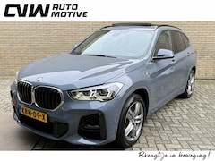 BMW X1 - xDrive25e M-Sport | Panoramadak | Sportstoelen | Navigatie | Stoelverwarming | Elektrische