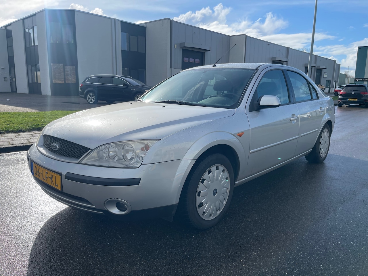 Ford Mondeo - 1.8-16V Trend AIRCO APK gekeurd - AutoWereld.nl