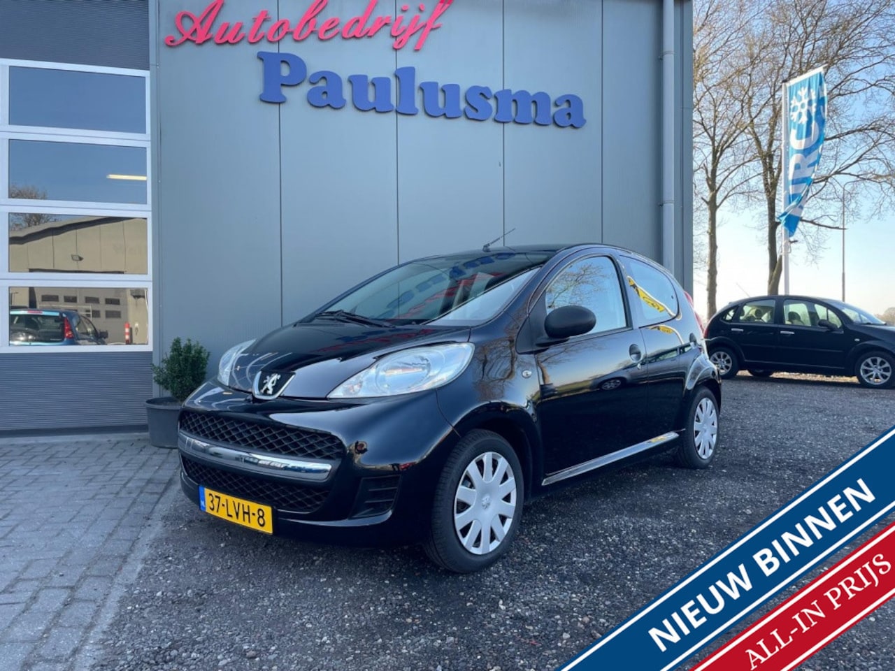 Peugeot 107 - 1.0-12V XR 5 dr aux/bluetooth - AutoWereld.nl