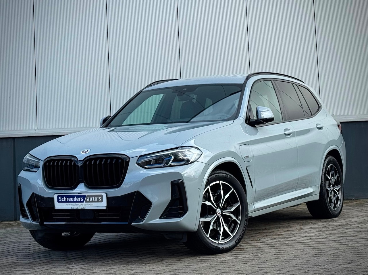 BMW X3 - XDrive30e Hybrid M-SPORT. HUD Carbon H&K BROOKLYN GREY - AutoWereld.nl