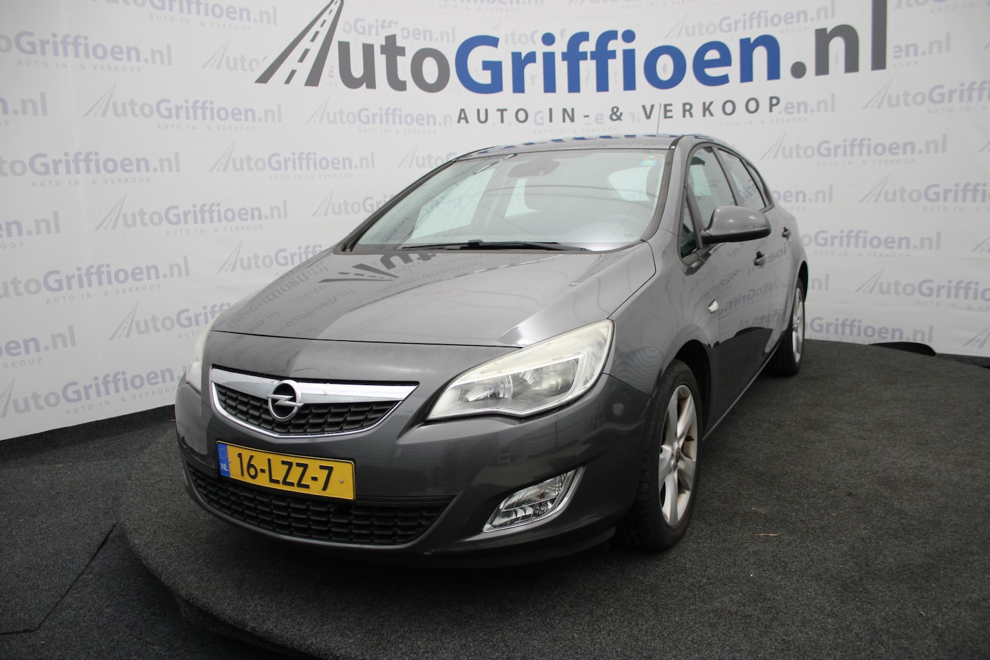 Opel Astra - 1.4 Edition nette 5-deurs met NAP - AutoWereld.nl