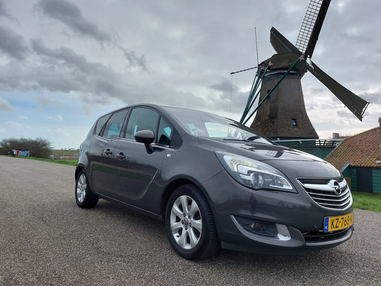 Opel Meriva - 1.4 Turbo Blitz. TREKHAAK. LEDEREN BEKLEDING. STOEL VERWARMING!!! - AutoWereld.nl
