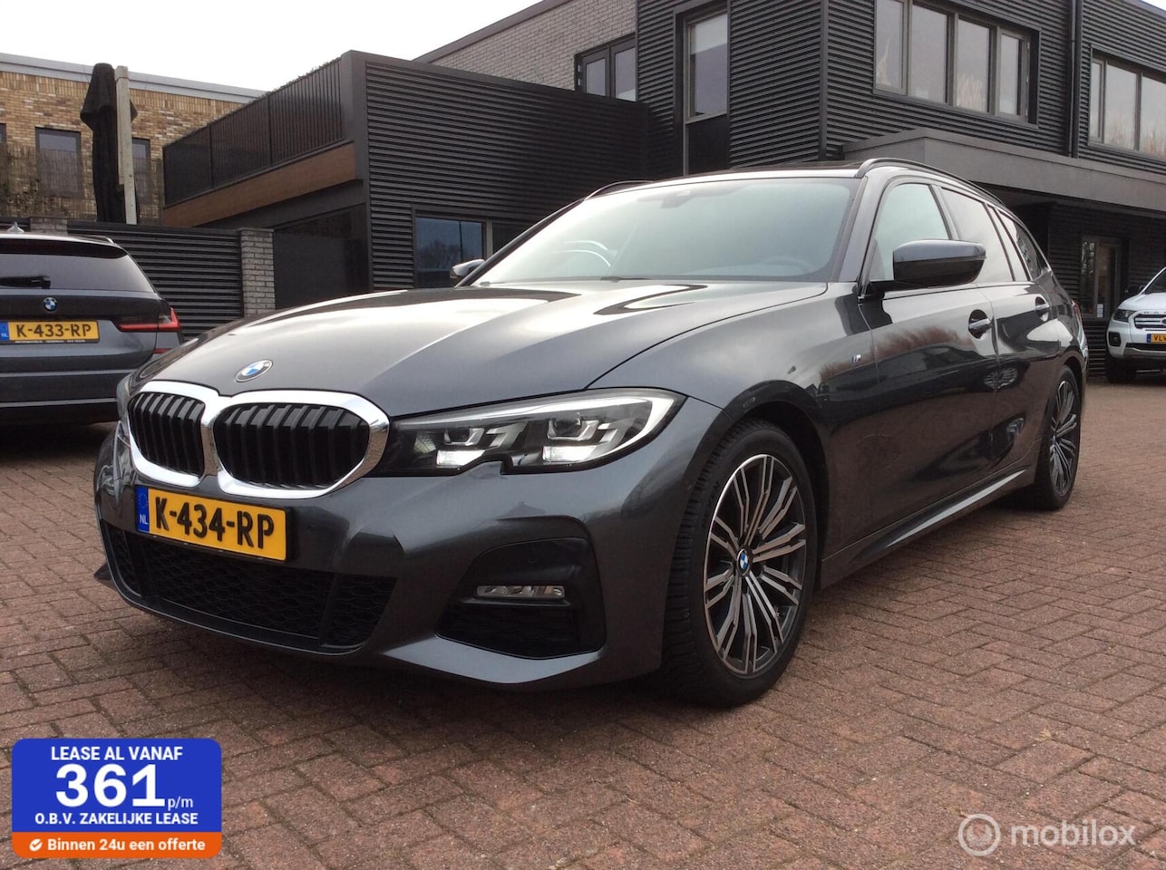 BMW 3-serie Touring - 320i High Executive M-Pakket Panorama Camera - AutoWereld.nl