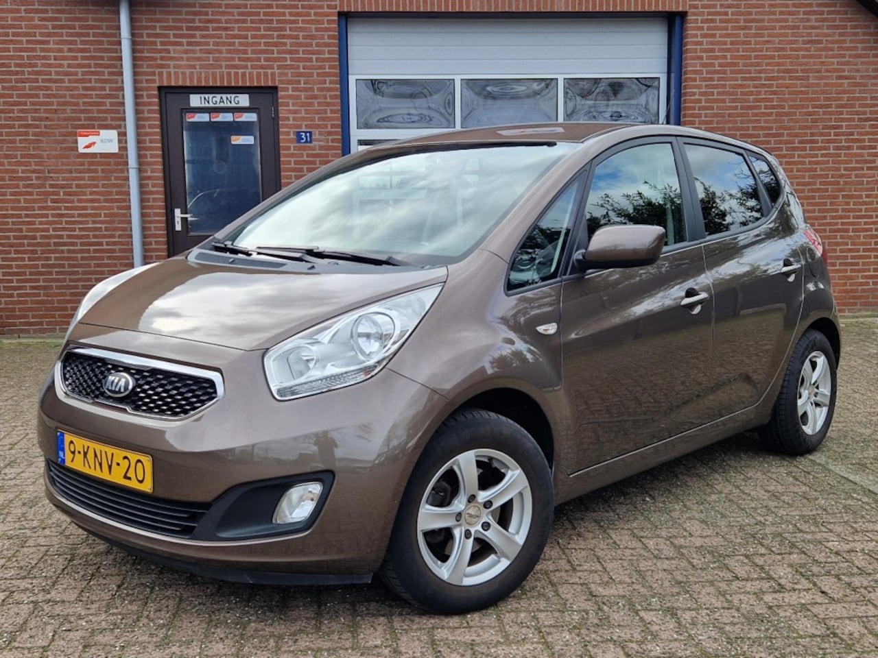 Kia Venga - 1.4 CVVT Plus Pack Airco NL-auto Cruise Trekhaak - AutoWereld.nl