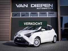 Toyota Aygo - 1.0 VVT-i x-play - Automaat l NAP l Camera l App Carplay l Airco