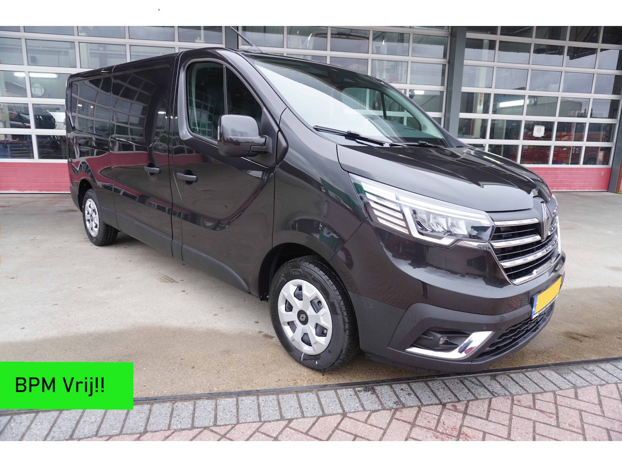 Renault Trafic - 2.0 Blue dCi 110PK L2H1 Advance nr. V012 | Airco | Cruise | Camera | Navigatie | All seaso - AutoWereld.nl