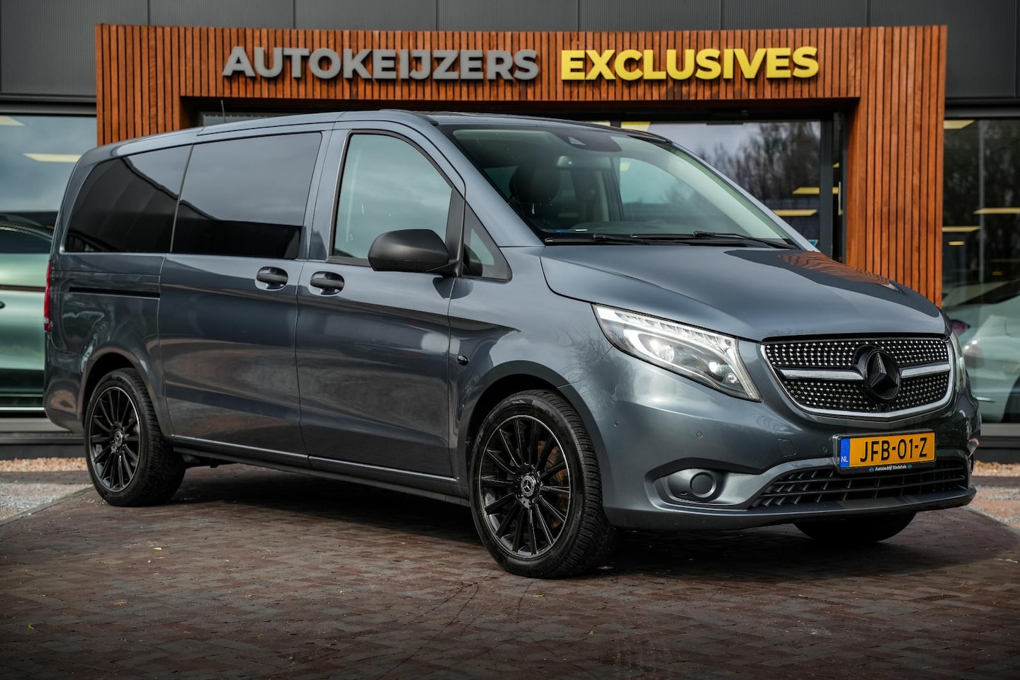 Mercedes-Benz Vito Tourer - 119 BlueTEC Pro Lang 4x4 119 BlueTEC Pro Lang 4x4 - AutoWereld.nl