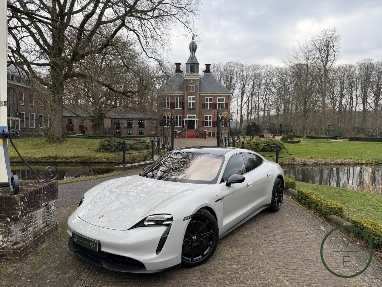 Porsche Taycan - 4S Performance 84 kWh | Krijtgrijs | Sport Chrono | 360 | Bose | Pano | SOH 90% | - AutoWereld.nl