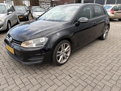 Volkswagen Golf - 1.2 TSI Trend Edition Motor houd wat in