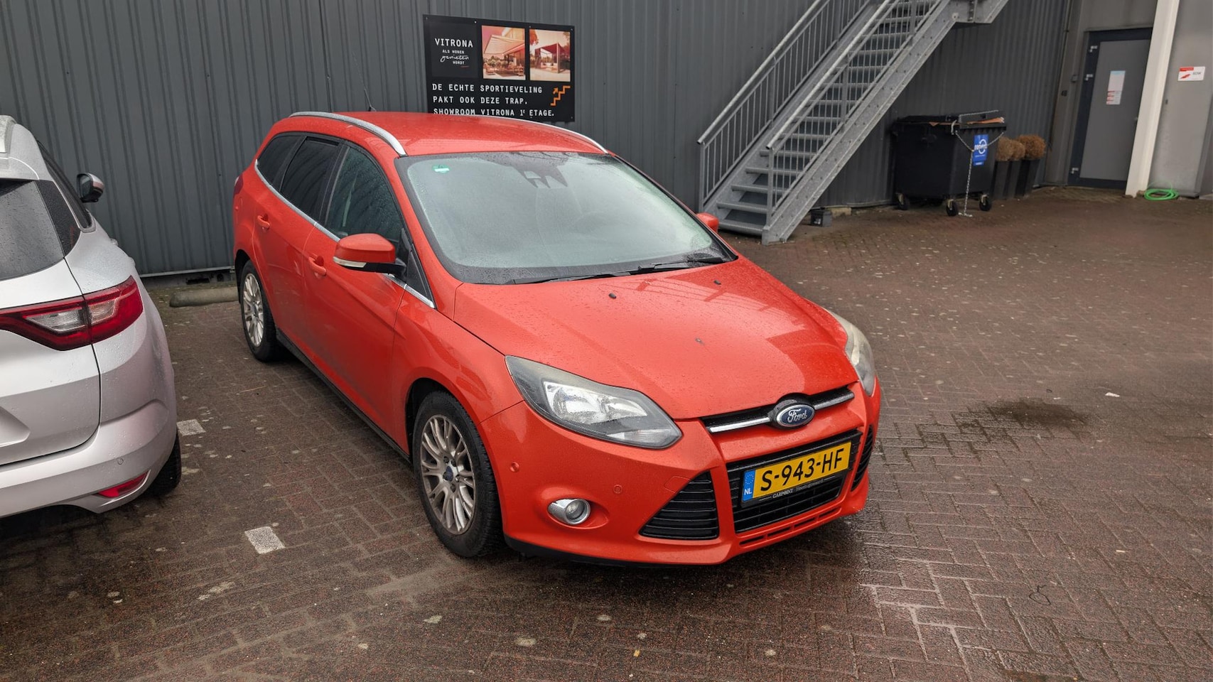 Ford Focus Wagon - 1.6 EcoBoost Titanium HANDEL|EXPORT|MEENEEMPRIJS - AutoWereld.nl