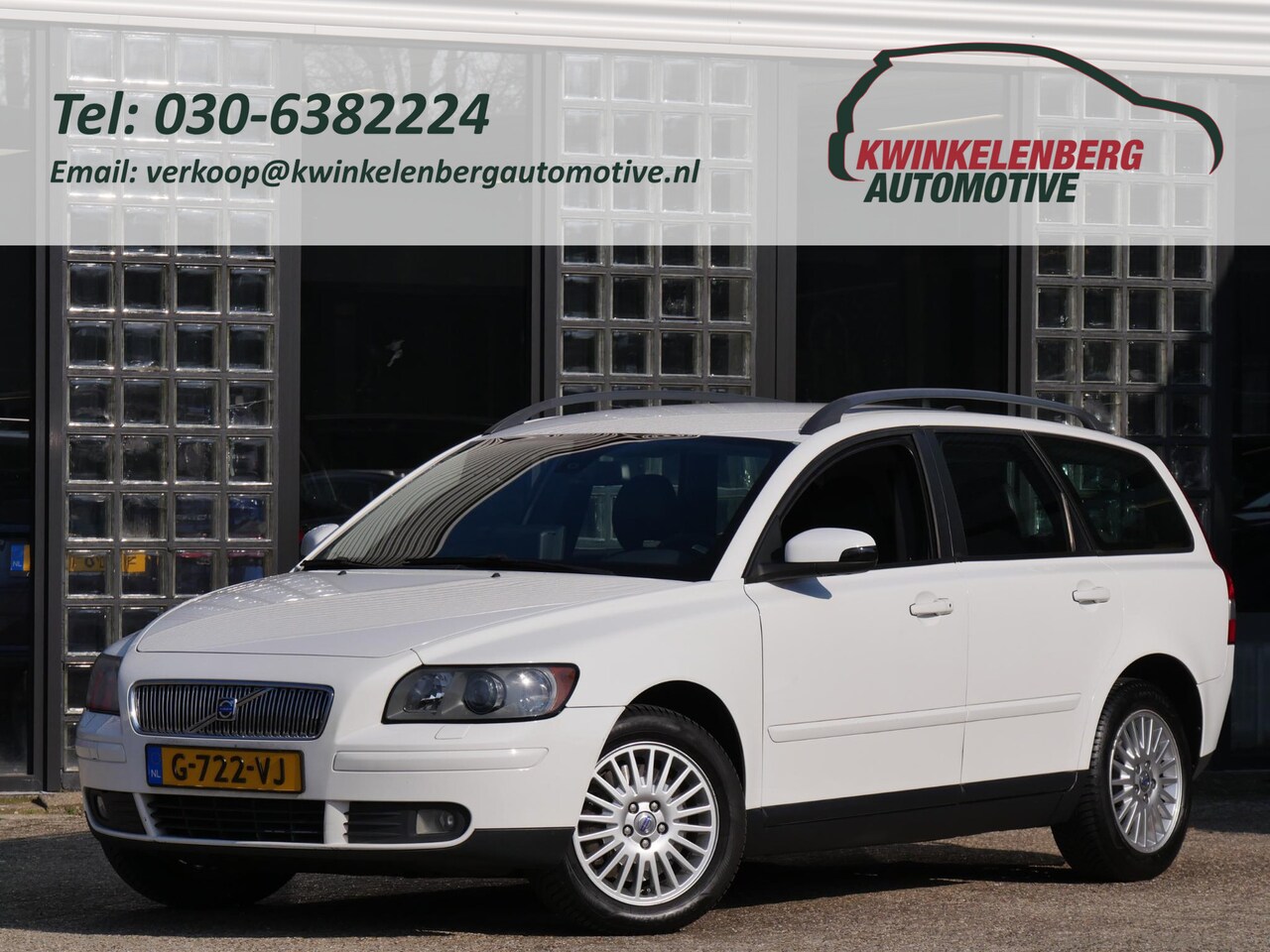 Volvo V50 - 2.5 T5 AWD SUMMUM/ TREKHAAK/ LEER/ HP AUDIO/ ALL-SEASON BANDEN - AutoWereld.nl