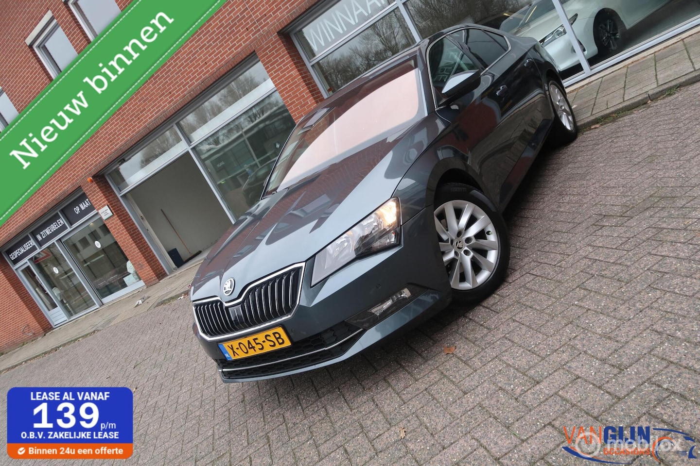 Skoda Superb - 1.6 TDI Ambition Business Carplay Navi Automaat - AutoWereld.nl