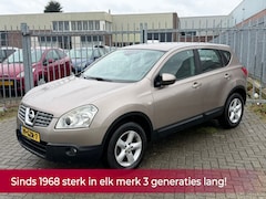 Nissan Qashqai - 2.0 Acenta 140PK NL AUTO NAP NAVI l Camera l Trekhaak l Cruise l MTF-stuur l NIEUWE APK