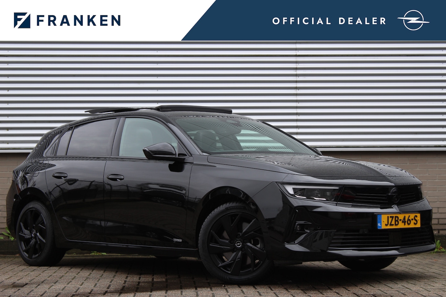 Opel Astra - 1.6 Hybrid Ultimate | Panoramadak | Matrix | 360 Camera | AGR | Black Pack - AutoWereld.nl